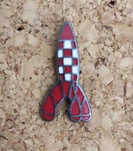 Pins fusée tintin milou - et,