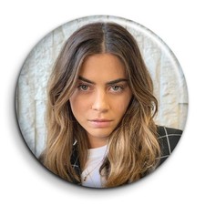 Lorenza izzo badge 38mm - lorenza,