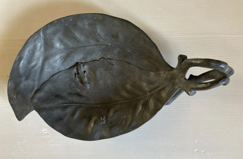 Vide poche feuille lézard