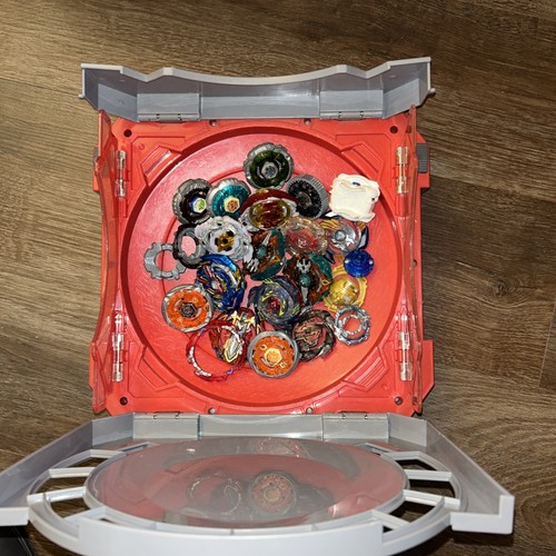 Beyblade metal fusion stadium - metal,