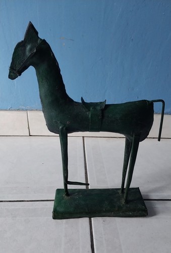 Cheval métal peint - cheval, très