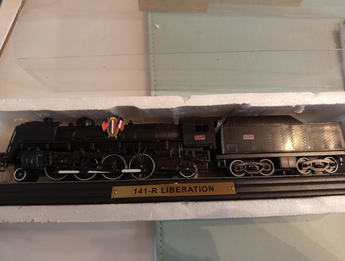 Train atlas locomotive - atlas,
