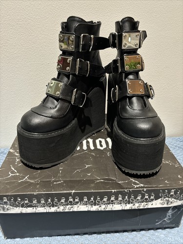 Black demonia low matte - demonia,