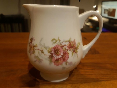 Pot lait porcelaine de - pot, en