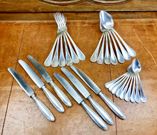 MENAGERE 28 PIECES 6 PERSONNES