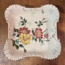 Plat Sur Pied En Faïence