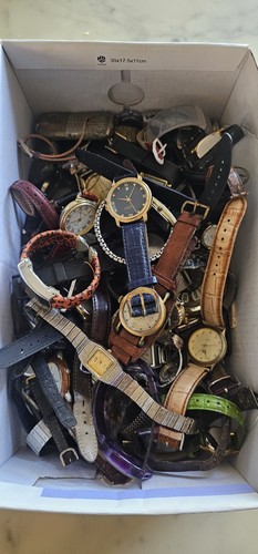 Lot environ montres - 70,