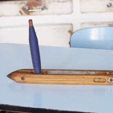 Ancienne navette de métier à tisser en bois Bernard Heuchel