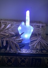 Cadeau humour décalé doigt d'honneur fuck lumineux lampe led résine artisanale