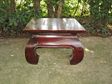 TABLE BASSE ANCIENNE  MODELE OPIUM BOIS MASSIF LAQUE ACAJOU