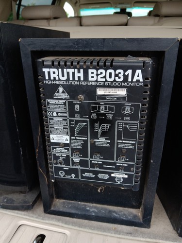 Behringer truth b2031a - behringer,