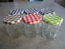 LOT 6 POTS A CONFITURES  "BONNE MAMAN" Estampillé - Diamètre 8 cm - Hauteur 9 cm