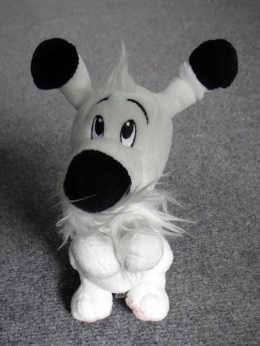 Peluche chien idéfix couché - peluche,