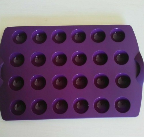 Tupperware neuf moule - neuf, silicone