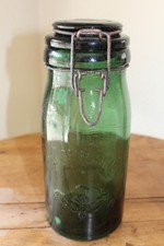 ancien bocal LA LORRAINE vert foncé