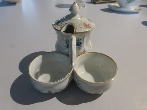 Ancien service condiments - à,