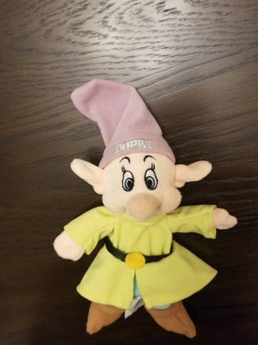 Snow white dwarf dopey - white,