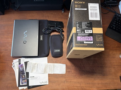 Sony vaio vgn - sony, vgn-z520n/b