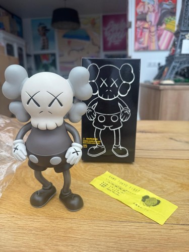 Kaws brown companion signed - brown,
