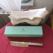 1 ramasse miette en métal