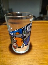 VERRE 9,5 cm BABAR DE BRUNHOFF 1970 TELE HACHETTE (JARV728)