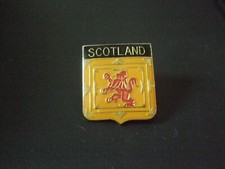 PINS ECUSSON BLASON SCOTLAND