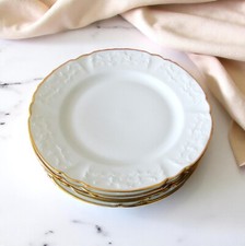 Limoges Lafarge. Lot de 6 assiettes plates en porcelaine modèle rocaille (1)