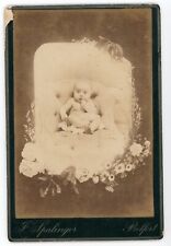 PHOTO CABINET carte BELFORT Spalinger, un bébé pose fauteuil montage floral
