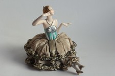 Demi figurine porcelaine Femme