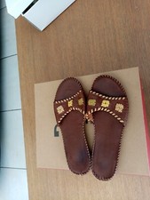 tongues  cuir  chaussures