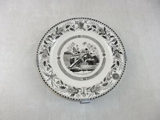 Ancienne assiette, Louis Lebeuf, Montereau, Jésus est cloué sur la croix