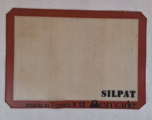 Silpat non stick - non-stick, half