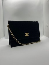 Sac Chanel Vintage en velours noir vers 1986