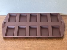 Moule en silicone TUPPERWARE - Moule à financiers - Patisserie gâteau - NEUF