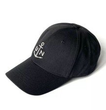 Casquette cap noire montres