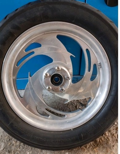 Roue arrière harley - arrière,