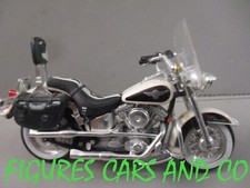 MOTO 1/18  HARLEY DAVIDSON