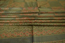 Tissu artisanal sari en soie