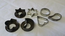 Accessoires de Patisserie, 7 anciens emporte pièces, découpoirs en métal