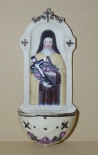 ANCIEN BISCUIT BENITIER SAINTE THERESE DE LISIEUX
