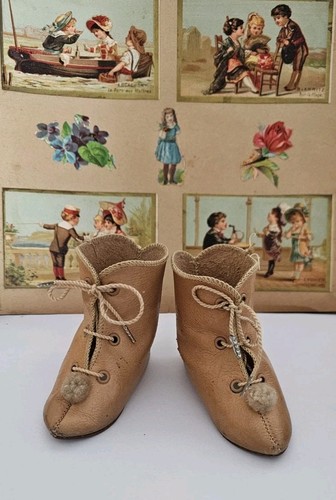 Ancienne paire chaussures - ancienne,