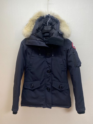 Authentic canada goose - canada,
