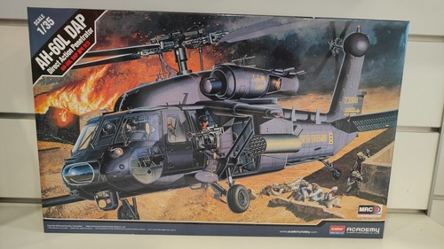 Hélicoptère militaire apache - militaire,