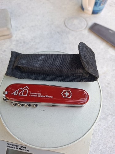Victorinox swiss army knife - army,
