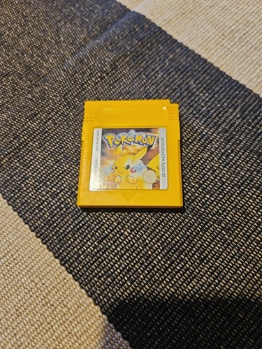 Game boy pokémon version - boy,
