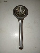 vend ancien coupe oeufs durs