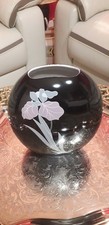 Vase Noir À Decor Floraux En