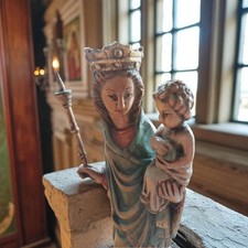 Statue de la Sainte vierge à l enfant en bois polychrome hauteur 24,5 cm 