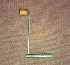 Ancienne clé manivelle pour