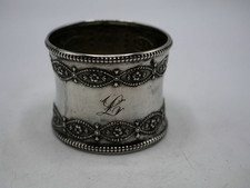 BEAU ROND DE SERVIETTE ARGENT